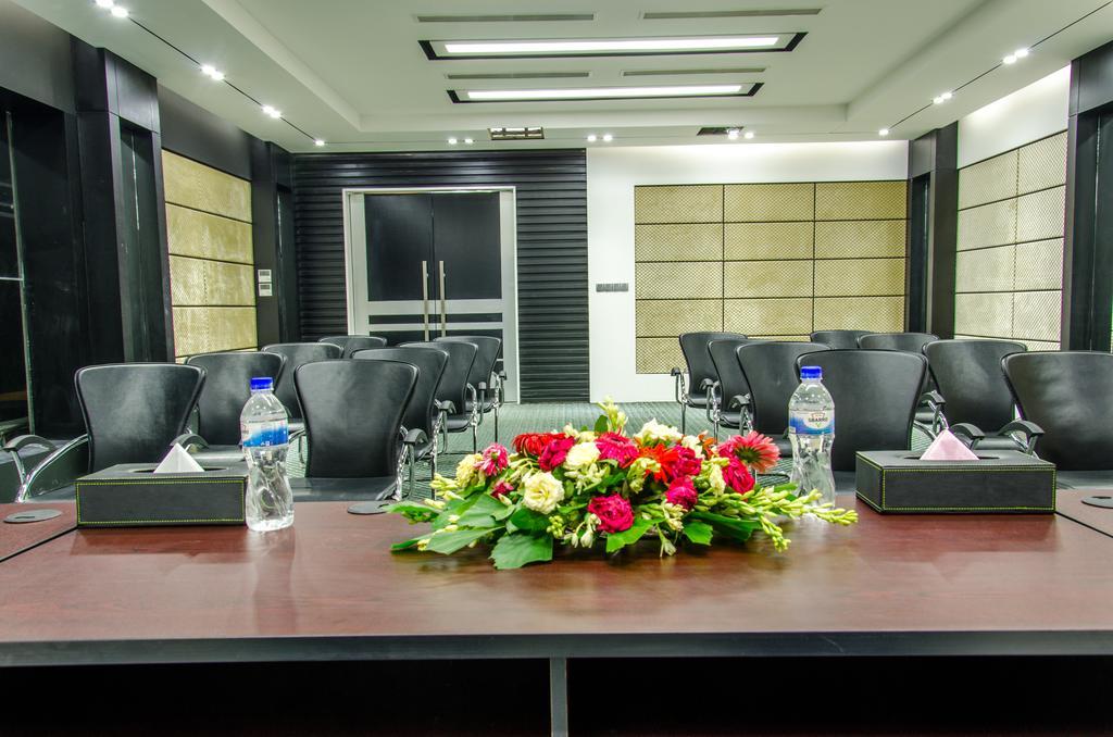 Executive Inn Dhaka Extérieur photo