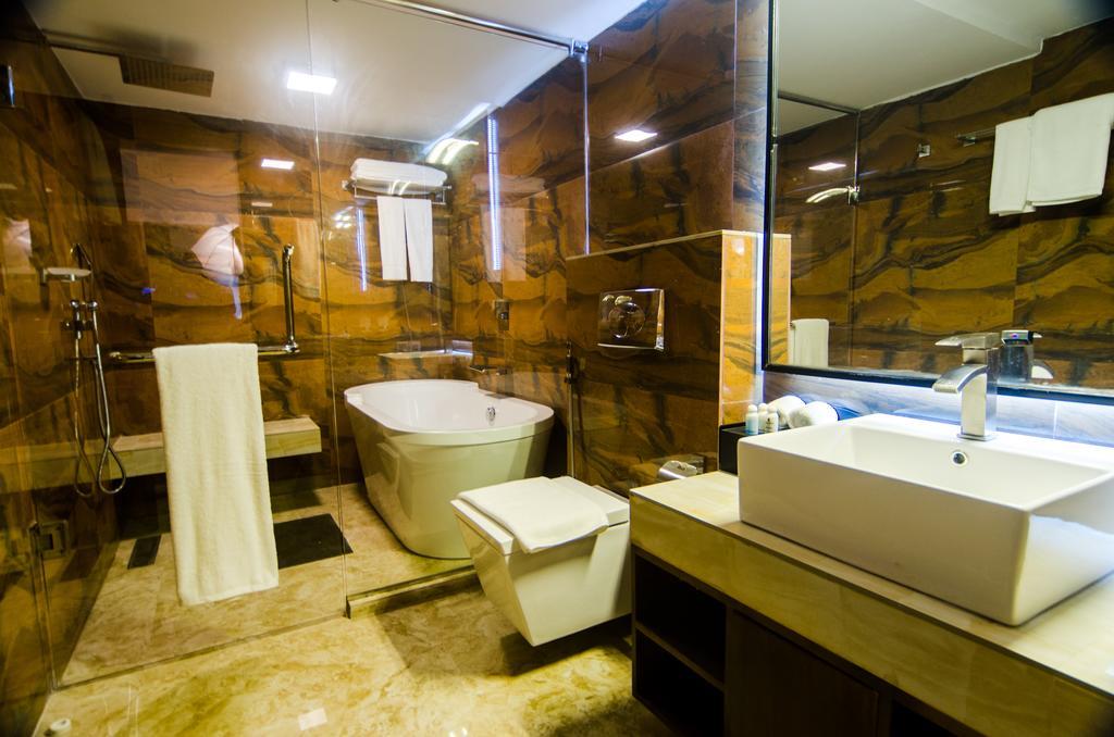 Executive Inn Dhaka Extérieur photo