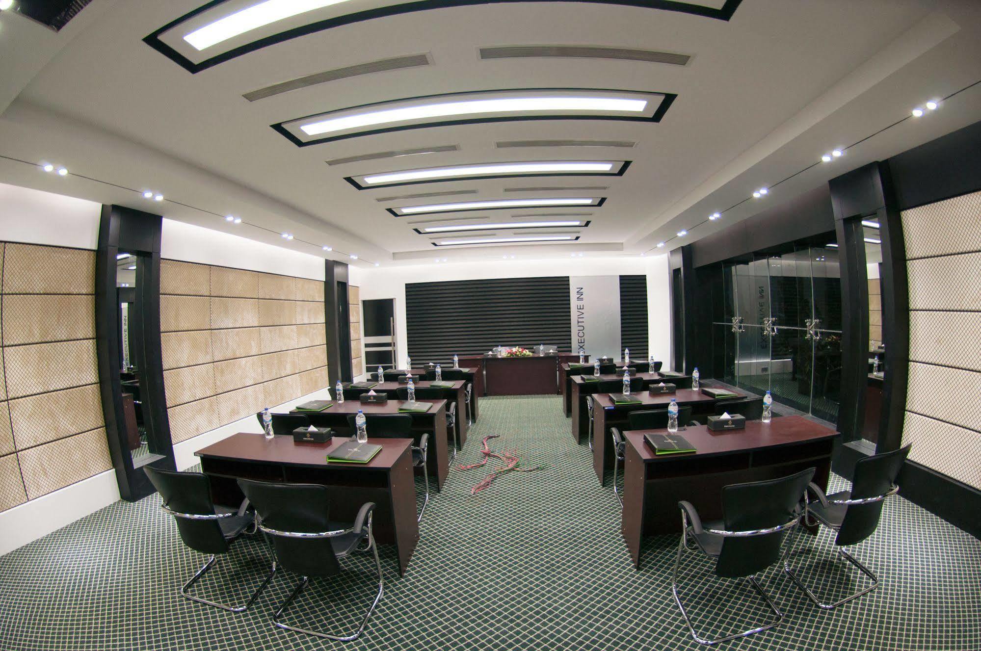 Executive Inn Dhaka Extérieur photo