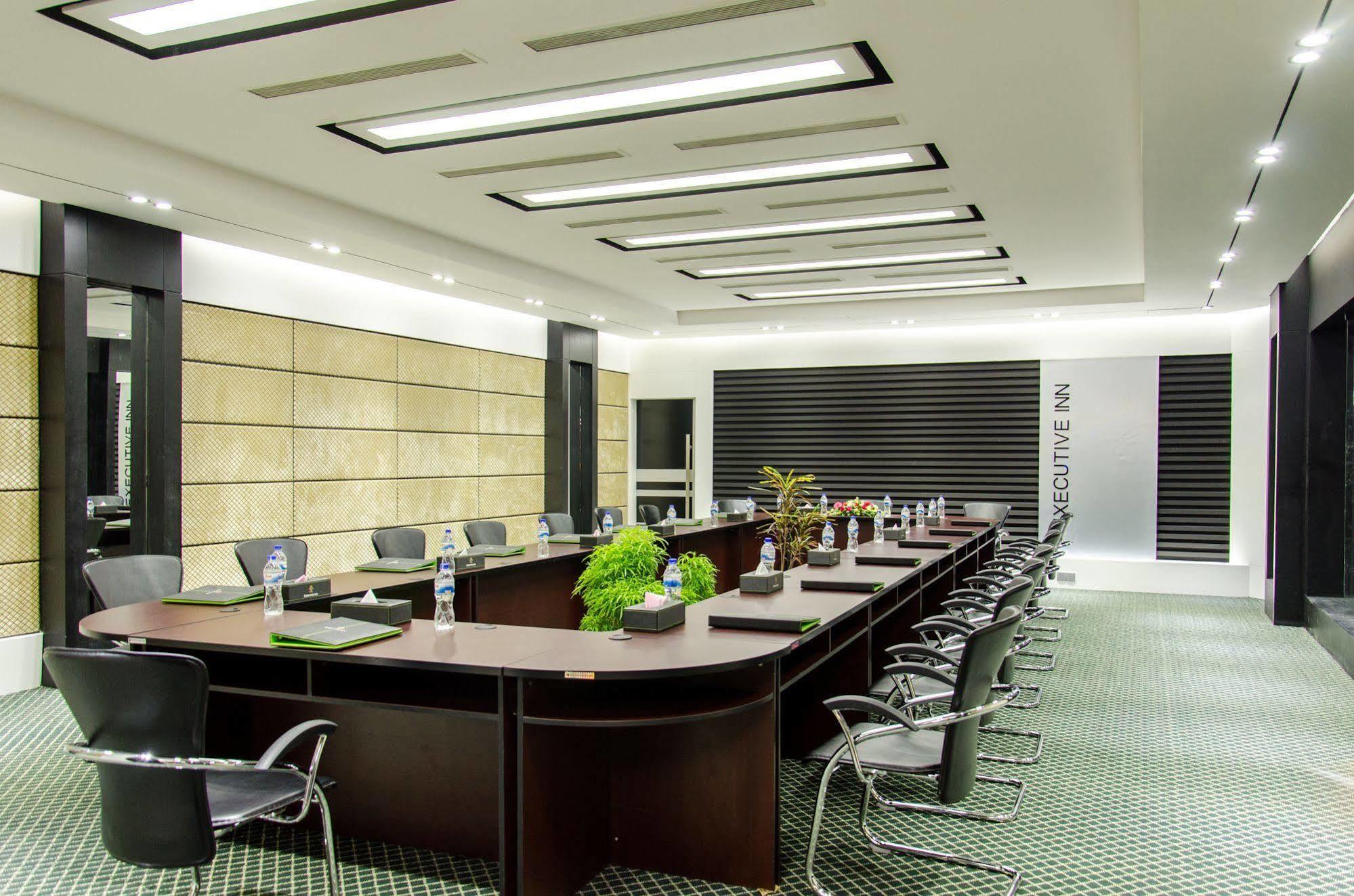 Executive Inn Dhaka Extérieur photo