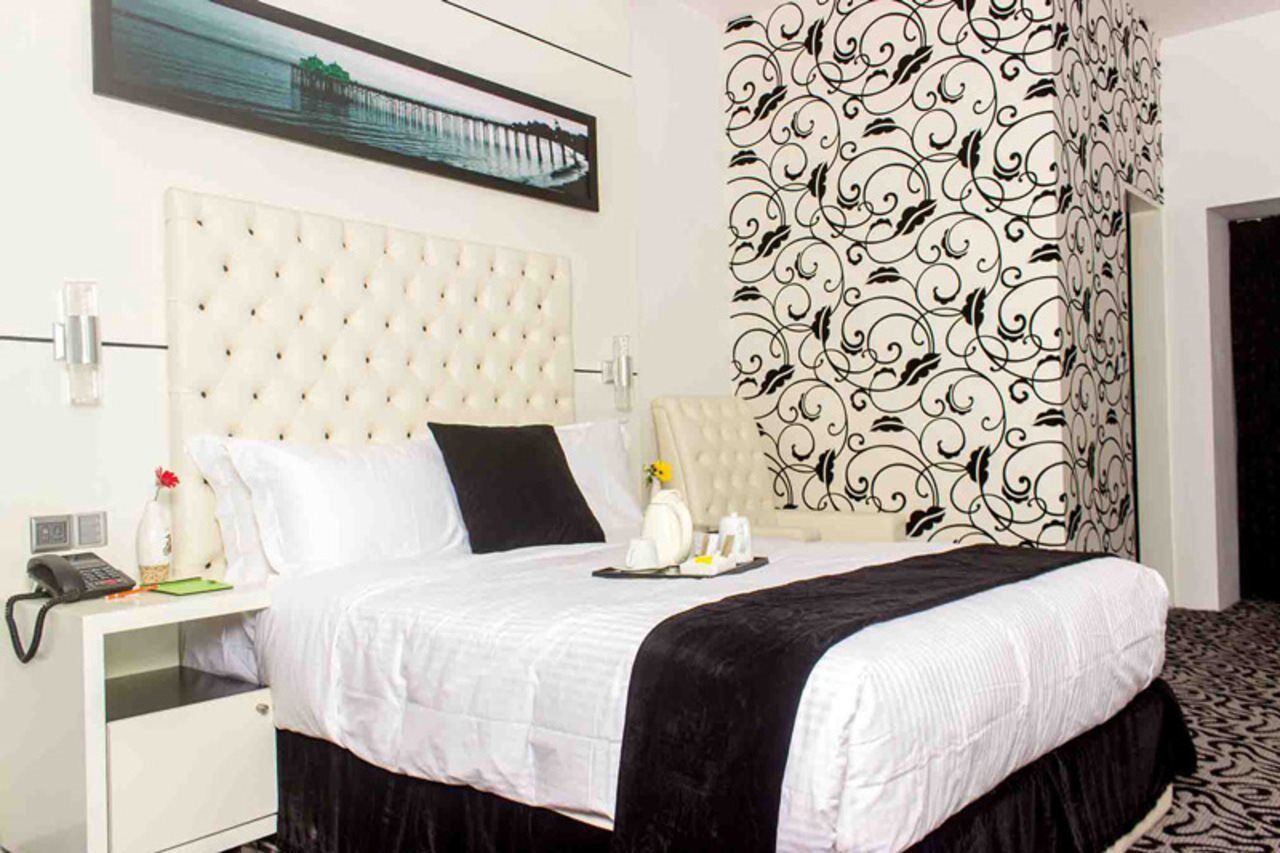 Executive Inn Dhaka Extérieur photo